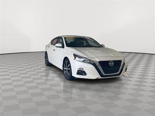 2020 Nissan Altima Platinum VC-Turbo FWD