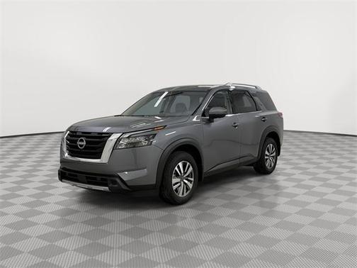 2025 Nissan Pathfinder SL 4WD