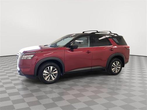 2025 Nissan Pathfinder SL 4WD