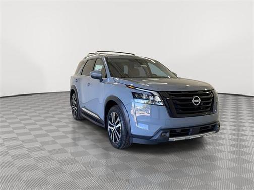 2025 Nissan Pathfinder Platinum 4WD