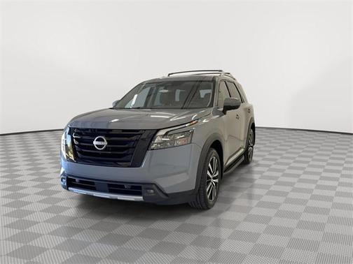 2025 Nissan Pathfinder Platinum 4WD