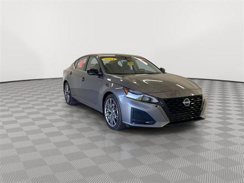 2024 Nissan Altima SR VC-Turbo FWD