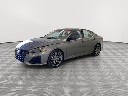 2024 Nissan Altima SR VC-Turbo FWD