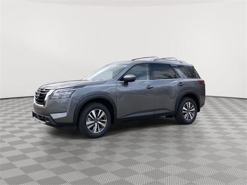 2025 Nissan Pathfinder SL 4WD