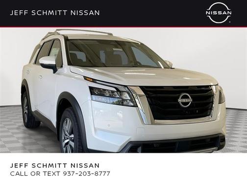 2025 Nissan Pathfinder SL 4WD