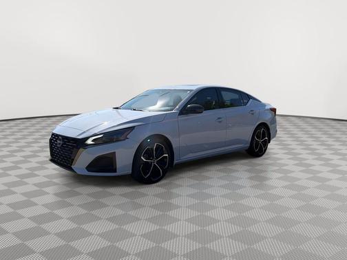 Gray Sky Pearl 2024 Nissan Altima SR FWD