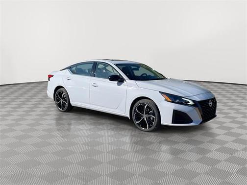 2025 Nissan Altima 2.5 SR