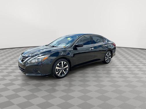 Super Black Clearcoat 2017 Nissan Altima 2.5 SR