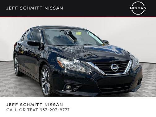 Super Black Clearcoat 2017 Nissan Altima 2.5 SR
