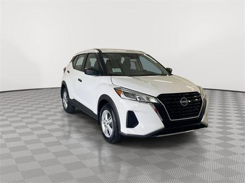 2025 Nissan Kicks S