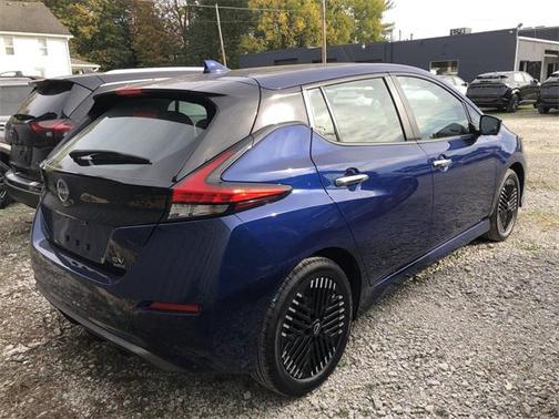 2024 Nissan Leaf SV PLUS