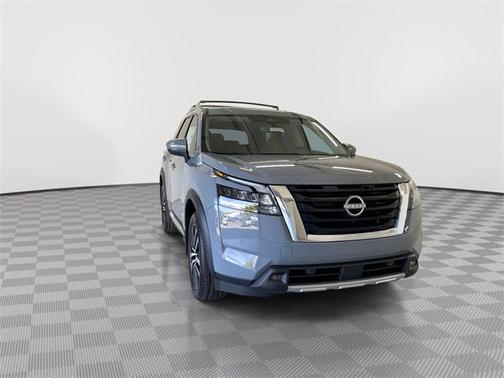 2025 Nissan Pathfinder Platinum 4WD