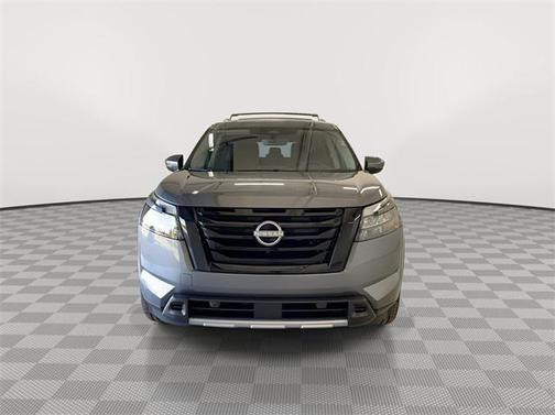 2025 Nissan Pathfinder Platinum 4WD