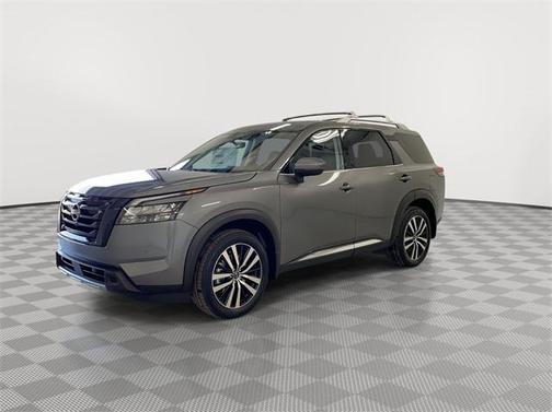 2025 Nissan Pathfinder Platinum 4WD
