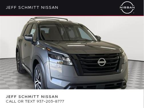 2025 Nissan Pathfinder Platinum 4WD