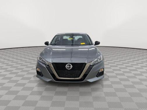 2022 Nissan Altima SR VC-Turbo FWD