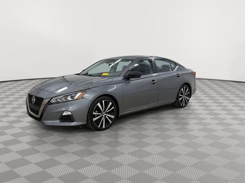 2022 Nissan Altima SR VC-Turbo FWD