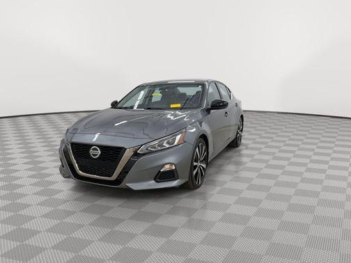 2022 Nissan Altima SR VC-Turbo FWD