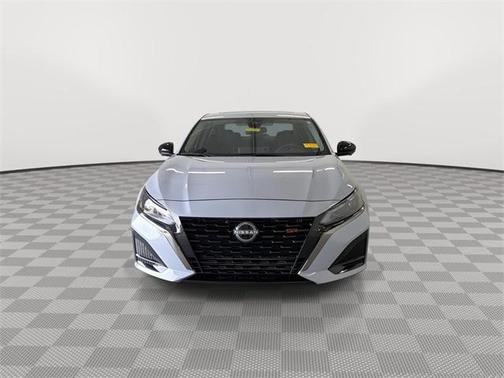 2024 Nissan Altima SR VC-Turbo FWD