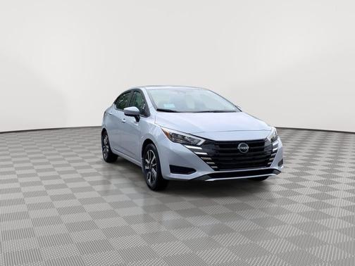 Gray Sky Pearl 2025 Nissan Versa 1.6 SV