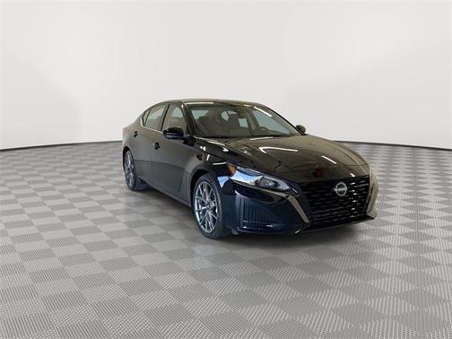 2024 Nissan Altima SR VC-Turbo FWD