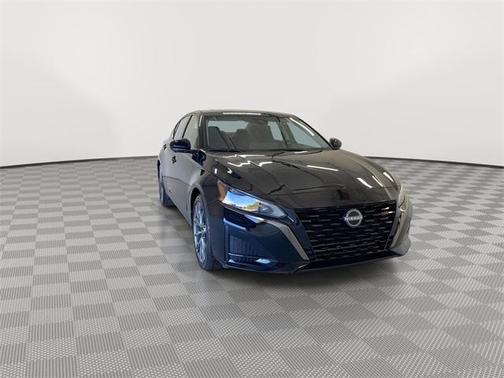 2024 Nissan Altima SR VC-Turbo FWD