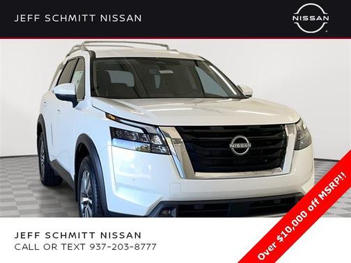 2025 Nissan Pathfinder SL 4WD