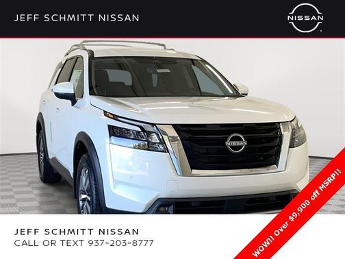 2025 Nissan Pathfinder SL 4WD