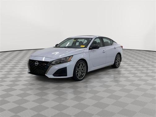 2024 Nissan Altima SR VC-Turbo FWD