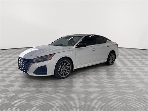 2024 Nissan Altima SR VC-Turbo FWD