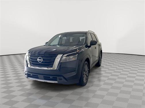 2025 Nissan Pathfinder SL 4WD