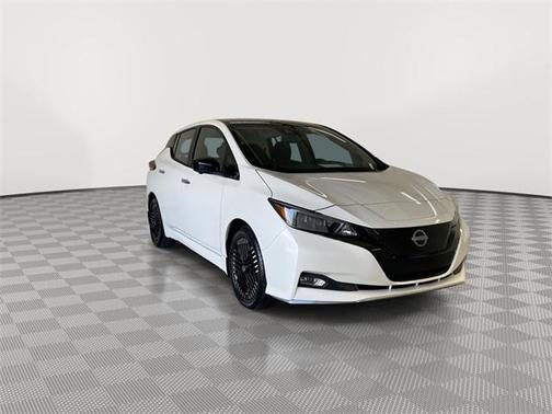2024 Nissan Leaf SV PLUS