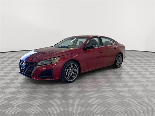 2024 Nissan Altima SR VC-Turbo FWD