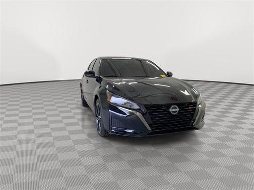2024 Nissan Altima SR Intelligent AWD