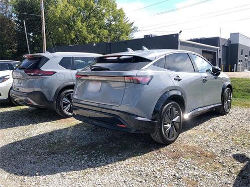 2025 Nissan ARIYA PLATINUM+ e-4ORCE