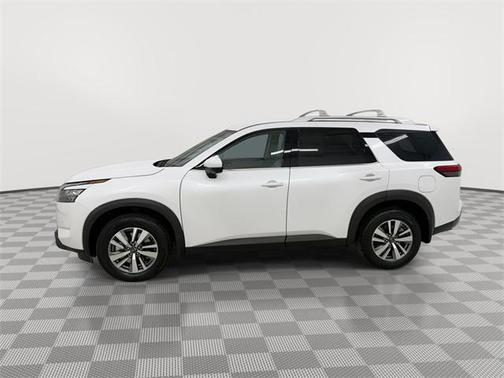 2025 Nissan Pathfinder SL 4WD