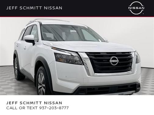 2025 Nissan Pathfinder SL 4WD