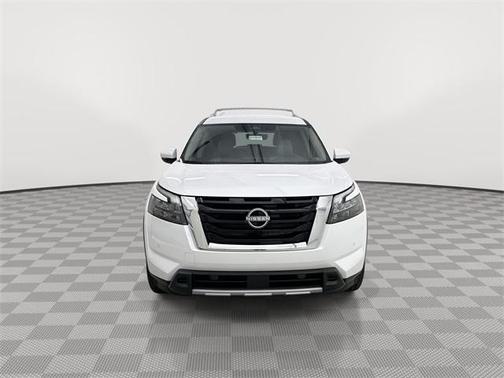 2025 Nissan Pathfinder SL 4WD