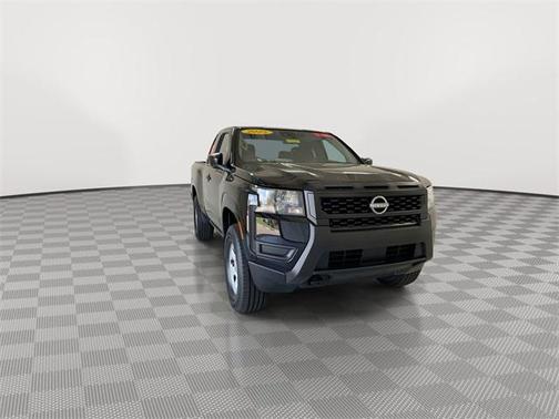 2025 Nissan Frontier S