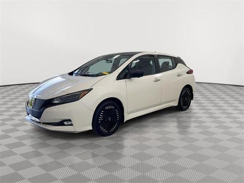 2024 Nissan Leaf SV PLUS