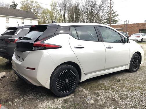 2024 Nissan Leaf SV PLUS