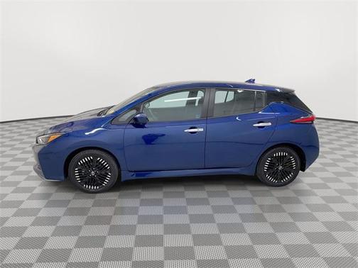 2024 Nissan Leaf SV PLUS