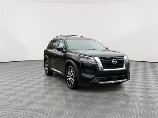 2025 Nissan Pathfinder Platinum 4WD