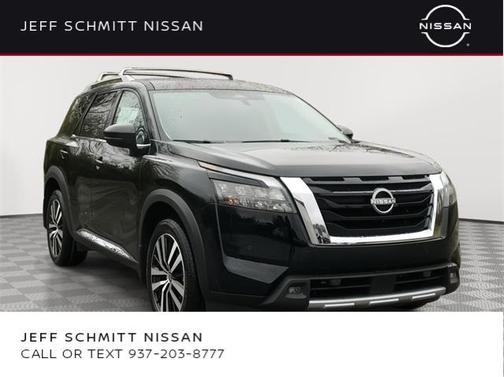 2025 Nissan Pathfinder Platinum 4WD