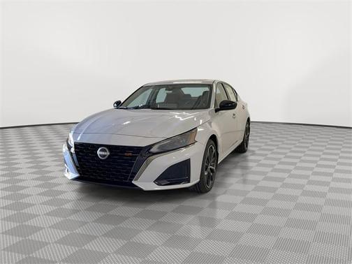 2025 Nissan Altima SR AWD