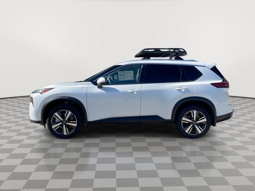 Everest White Pearl 2025 Nissan Rogue SL