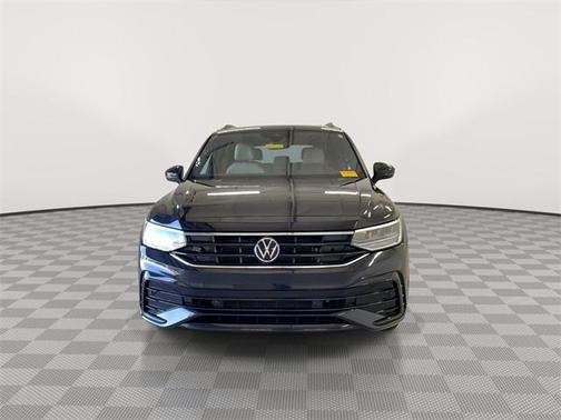 2022 Volkswagen Tiguan 2.0T SE R-Line Black 4MOTION
