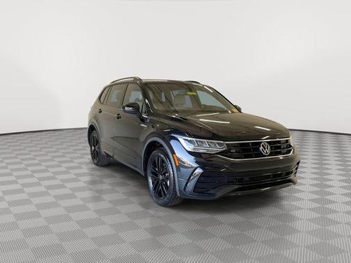 2022 Volkswagen Tiguan 2.0T SE R-Line Black 4MOTION