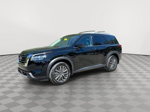 Super Black 2025 Nissan Pathfinder SL FWD