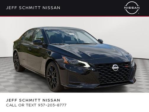 Super Black Clearcoat 2026 Nissan Altima SR FWD